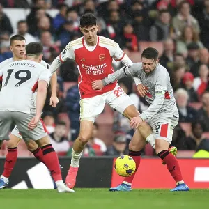 Arsenal vs Sheffield United: Kai Havertz Clashes with Oliver Norwood in the 2023-24 Premier League Battle Arsenal vs Sheffield United: Kai Havertz Clashes with Oliver Norwood in the 2023-24 Premier League Battle