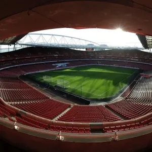 Arsenal vs Stoke City: Premier League Clash at Emirates Stadium (2014-15)