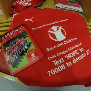 Arsenal vs Stoke City: Save the Children Warm-Up (Premier League, 2015) Arsenal vs Stoke City: Save the Children Warm-Up (Premier League, 2015)