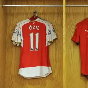 Arsenal vs Stoke City: Save the Children Warm-Up (Premier League 2015-16) Arsenal vs Stoke City: Save the Children Warm-Up (Premier League 2015-16)