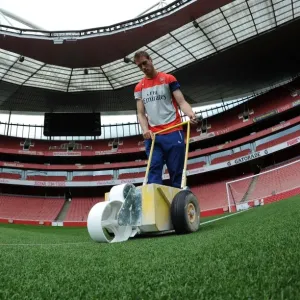 Arsenal vs Swansea City: Preparing the Emirates Pitch for Battle, May 2015 Arsenal vs Swansea City: Preparing the Emirates Pitch for Battle, May 2015