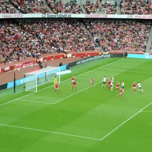 Arsenal vs. Tottenham: Defending a Set Piece in the FA Womens Super League at Emirates Stadium Arsenal vs. Tottenham: Defending a Set Piece in the FA Womens Super League at Emirates Stadium