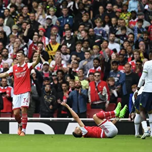 Arsenal vs. Tottenham: Emerson Royal Red-Carded in Intense Premier League Rivalry (2022-23)