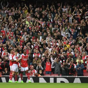 Arsenal vs. Tottenham: The Intense Rivalry in the 2022-23 Premier League - Arsenal's Emirates Fortress
