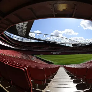 Arsenal vs. Tottenham: Premier League Rivalry at Emirates Stadium (2019-20)