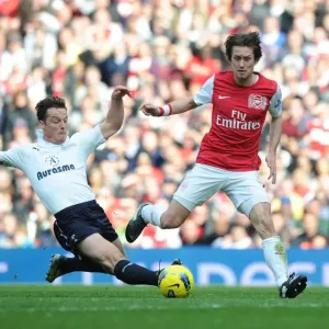 Arsenal vs. Tottenham: Rosicky vs. Parker - A Midfield Battle in the London Derby (2011-12)
