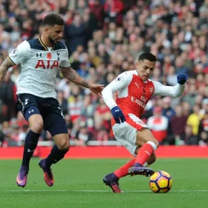 Arsenal vs. Tottenham: Sanchez and Walker Clash in the 2016-17 Premier League