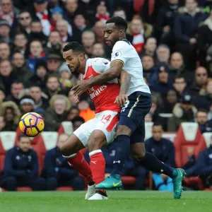 Arsenal vs. Tottenham: Theo Walcott Holds Off Danny Rose in Intense Premier League Clash (2016-17)
