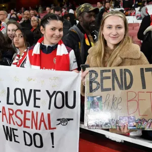 Arsenal vs. Tottenham Women's Football Rivalry Ignites at Emirates Stadium in FA WSL Clash Arsenal vs. Tottenham Women's Football Rivalry Ignites at Emirates Stadium in FA WSL Clash