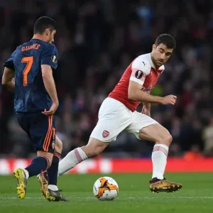 Arsenal vs Valencia: Sokratis Closes In on Goncalo Guedes in Europa League Semi-Final Showdown