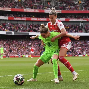 Arsenal vs. VfL Wolfsburg: A Battle in the UEFA Women's Champions League Semifinals (2022-23) Arsenal vs. VfL Wolfsburg: A Battle in the UEFA Women's Champions League Semifinals (2022-23)