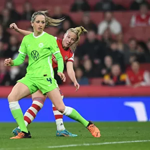 Arsenal vs. VfL Wolfsburg: Beth Mead Shoots in UEFA Women's Champions League Quarterfinal First Leg