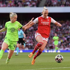 Arsenal vs. VfL Wolfsburg: A Tense Semifinal Showdown in the UEFA Women's Champions League Arsenal vs. VfL Wolfsburg: A Tense Semifinal Showdown in the UEFA Women's Champions League