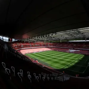 Arsenal vs. Watford: Premier League Showdown at Emirates Stadium (2015-16) Arsenal vs. Watford: Premier League Showdown at Emirates Stadium (2015-16)