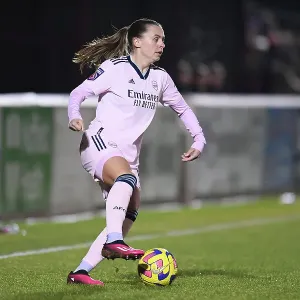 Arsenal vs. West Ham United: Super League Showdown - Arsenal Women's Battle at Chigwell Construction Stadium Arsenal vs. West Ham United: Super League Showdown - Arsenal Women's Battle at Chigwell Construction Stadium