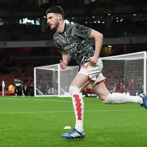 Arsenal vs West Ham United: Declan Rice Warming Up Ahead of 2023-24 Premier League Clash Arsenal vs West Ham United: Declan Rice Warming Up Ahead of 2023-24 Premier League Clash