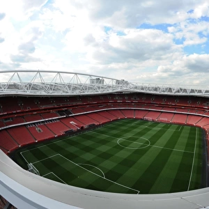 Arsenal vs Wigan Athletic: Emirates Stadium, Premier League Showdown (2011-12)