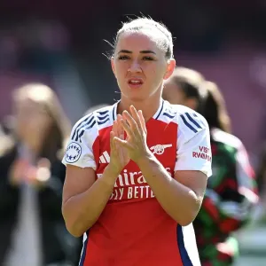 Arsenal WFC v Olympique Lyonnais - UEFA Women's Champions League Semi Final First Leg