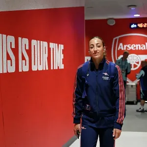 Arsenal WFC v Olympique Lyonnais - UEFA Women's Champions League Semi Final First Leg