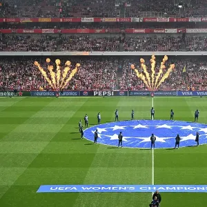 Arsenal WFC v Olympique Lyonnais - UEFA Women's Champions League Semi Final First Leg