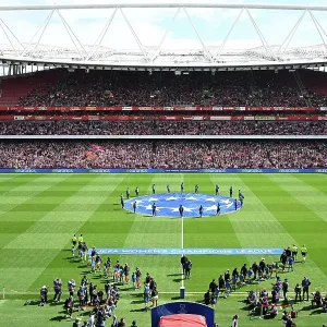 Arsenal WFC v Olympique Lyonnais - UEFA Women's Champions League Semi Final First Leg