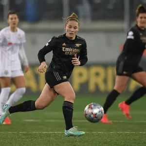 Arsenal Women Battle FC Zürich in UEFA Champions League Showdown