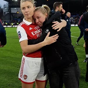 Arsenal Women Celebrate Conti Cup Final Victory Over Chelsea