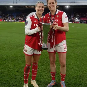 Arsenal Women Celebrate Conti Cup Triumph over Chelsea