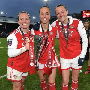 Arsenal Women Celebrate Conti Cup Triumph over Chelsea