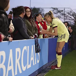 Arsenal Women Celebrate FA WSL Title with Jubilant Fans: Leah Williamson's Triumphant Moment