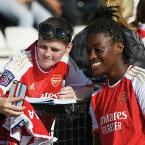 Arsenal Women Celebrate FA WSL Title with Michelle Agyemang and Ecstatic Fans Arsenal Women Celebrate FA WSL Title with Michelle Agyemang and Ecstatic Fans