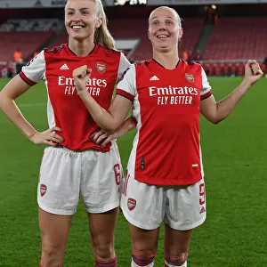 Arsenal Women Celebrate FA WSL Victory: Leah Williamson and Beth Mead Triumph Over Tottenham Hotspur