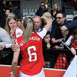 Arsenal Women Celebrate FA WSL Victory: Leah Williamson Embraces Heartfelt Congratulations from Vic Akers