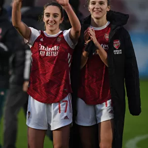 Arsenal Women Celebrate FA WSL Victory with Fans: Miedema and Evans