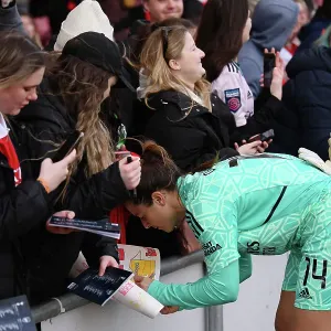 Arsenal Women Celebrate FA WSL Victory Over Tottenham Hotspur: Sabrina D'Angelo Leads the Charge Amidst Jubilant Fans