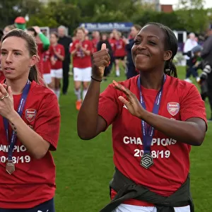 Arsenal Women Celebrate with Fans: Nobbs and Carter Rejoice in Hard-Fought Victory over Manchester City