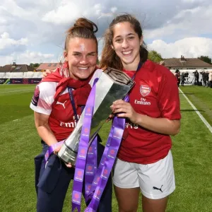 Arsenal Women Celebrate Historic WSL Title Win with Katrine Veje and Ava Kuyken