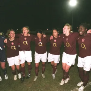 Arsenal Women Celebrate League Victory: Faye White's Triumph Over Charlton Athletic (2005-06) Arsenal Women Celebrate League Victory: Faye White's Triumph Over Charlton Athletic (2005-06)
