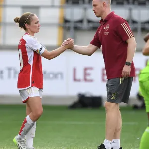Arsenal Women Celebrate UEFA Champions League Victory: Kim Little and Jonas Eidevall Embrace Triumph Arsenal Women Celebrate UEFA Champions League Victory: Kim Little and Jonas Eidevall Embrace Triumph