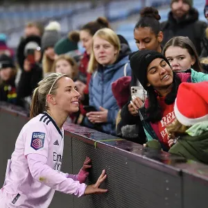 Arsenal Women Celebrate Victory Over Aston Villa in FA Women's Super League Arsenal Women Celebrate Victory Over Aston Villa in FA Women's Super League