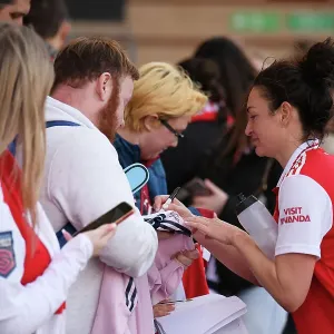 Arsenal Women Celebrate Victory over Tottenham Hotspur in FA Women's Super League