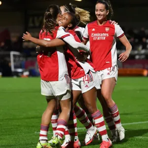 Arsenal Women Crush Tottenham Hotspur Women 4-0 in FA Cup Quarterfinals: Nikita Parris and Tobin Heath Celebrate Arsenal Women Crush Tottenham Hotspur Women 4-0 in FA Cup Quarterfinals: Nikita Parris and Tobin Heath Celebrate