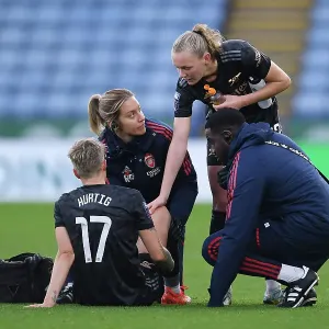Arsenal Women Face Leicester City: Injury Drama at The King Power Stadium