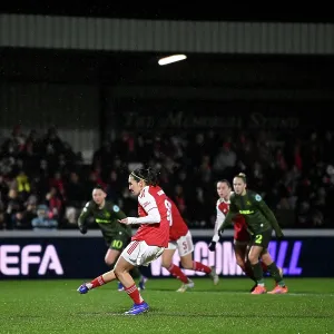 Arsenal Women FC v OH Leuven - UEFA Women's Champions League 2025/26 KO play-offs Second Leg<br> Arsenal Women FC v OH Leuven - UEFA Women's Champions League 2025/26 KO play-offs