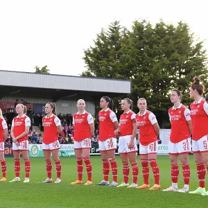 Arsenal Women and Leicester City Women Honor the National Anthem Ahead of FA Super League Match at Meadow Park (2022-23) Arsenal Women and Leicester City Women Honor the National Anthem Ahead of FA Super League Match at Meadow Park (2022-23)