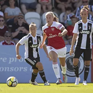 Arsenal women pre season friendly 5 / 8 / 2018 Arsenal v Juventus