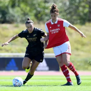 Arsenal Women Train at Adidas Facility in Germany: A Behind-the-Scenes Look Arsenal Women Train at Adidas Facility in Germany: A Behind-the-Scenes Look