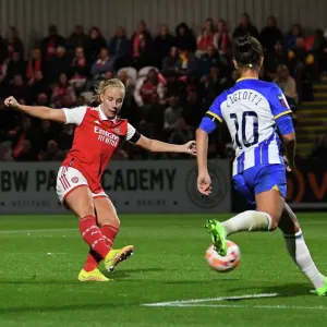 Arsenal Women Triumph Over Brighton & Hove Albion Women in FA WSL Showdown: Beth Mead Scores the Decisive Goal