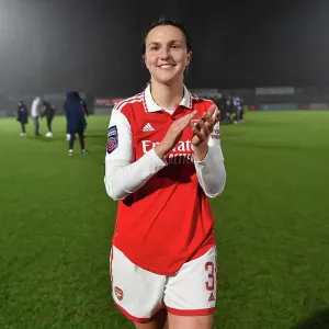 Arsenal Women Triumph Over Liverpool: Lotte Wubben-Moy Celebrates FA Women's Super League Victory