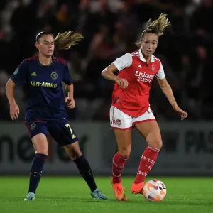 Arsenal Women vs. Ajax: Lia Walti's Thrilling Escape in Champions League Clash Arsenal Women vs. Ajax: Lia Walti's Thrilling Escape in Champions League Clash